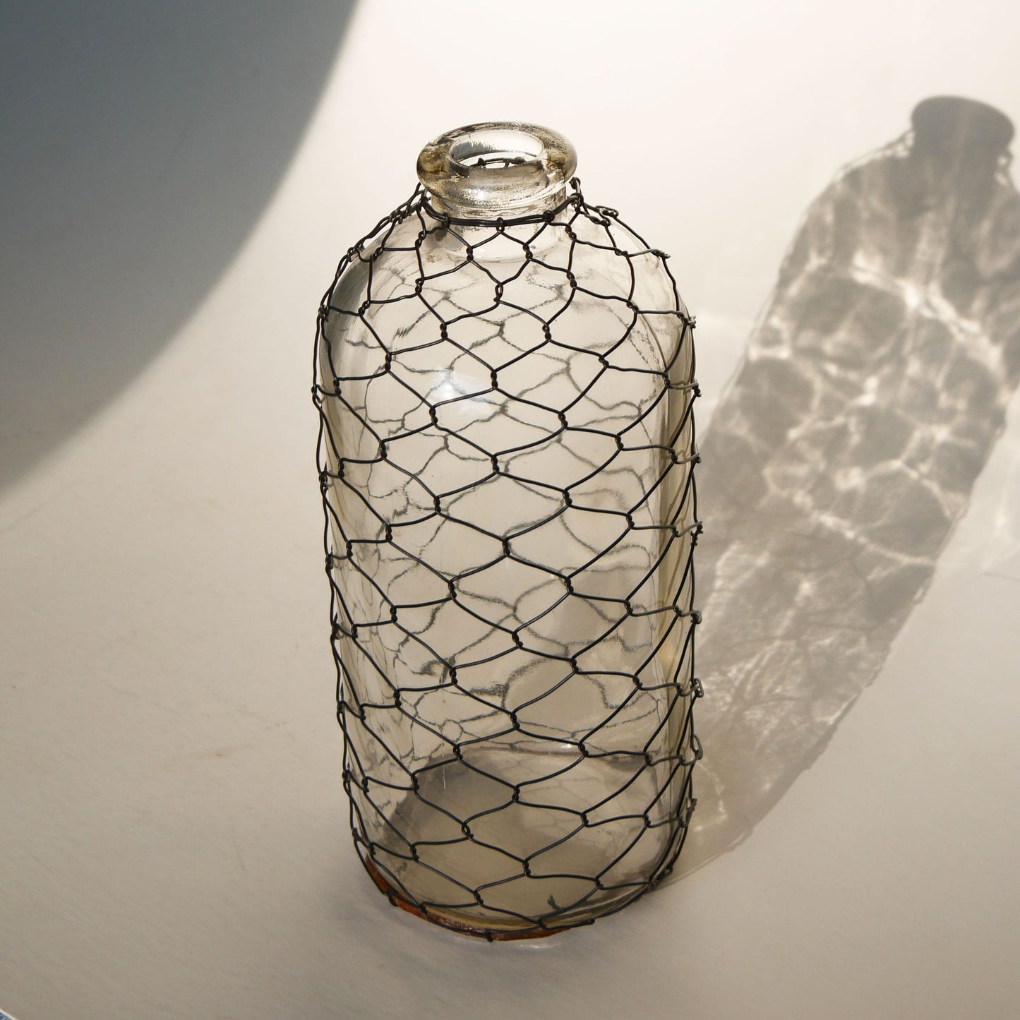 Wire Wrapped Glass Jar Vase, Farmhouse Wire Vase, Vintage Glass and Wire Vase, Chicken Wire Wrapped Vase, Wire Covered Glass Jar Vase