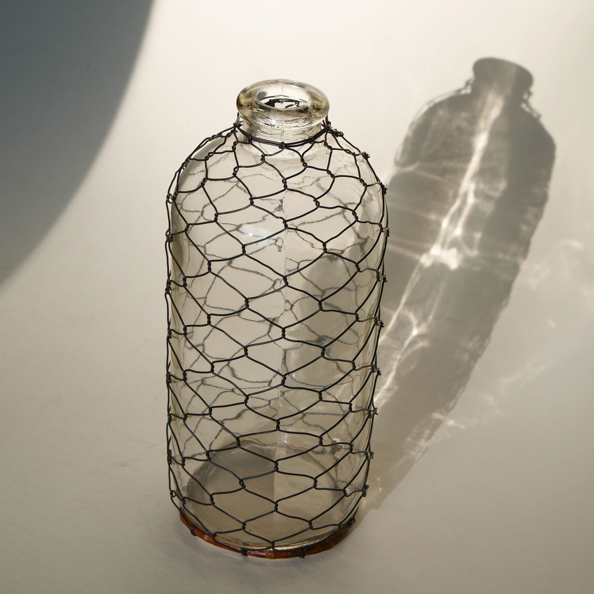Wire Wrapped Glass Jar Vase, Farmhouse Wire Vase, Vintage Glass and Wire Vase, Chicken Wire Wrapped Vase, Wire Covered Glass Jar Vase
