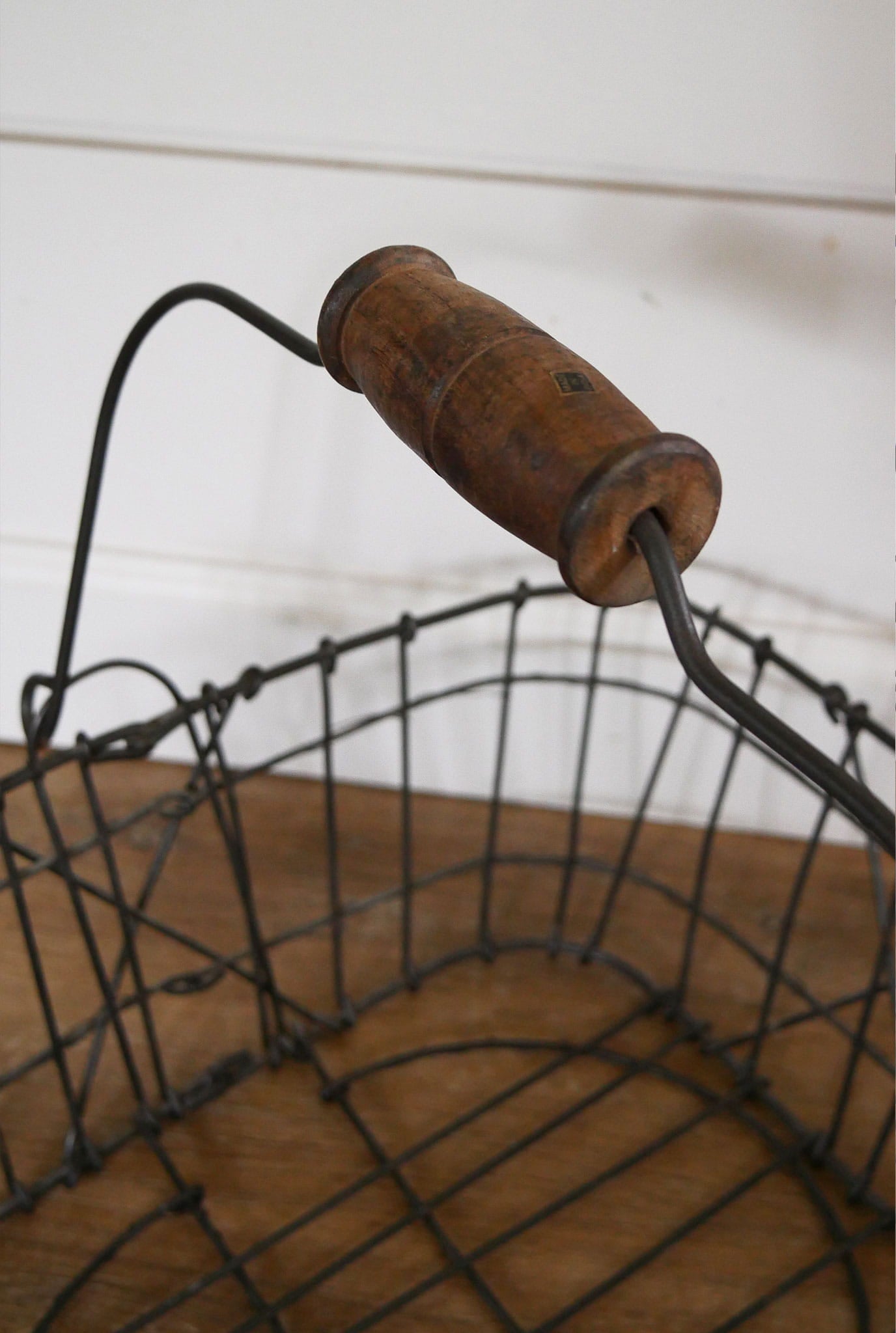 XL Square Wire Egg Basket with Wooden Handle, Egg Gathering Basket, VIntage Egg Basket, Vintage Metal Farmhouse Basket, Vintage Farmhouse Basket, Vintage Farmhouse Decor, Vintage Farmhouse Kitchen, Vintage Gathering Basket