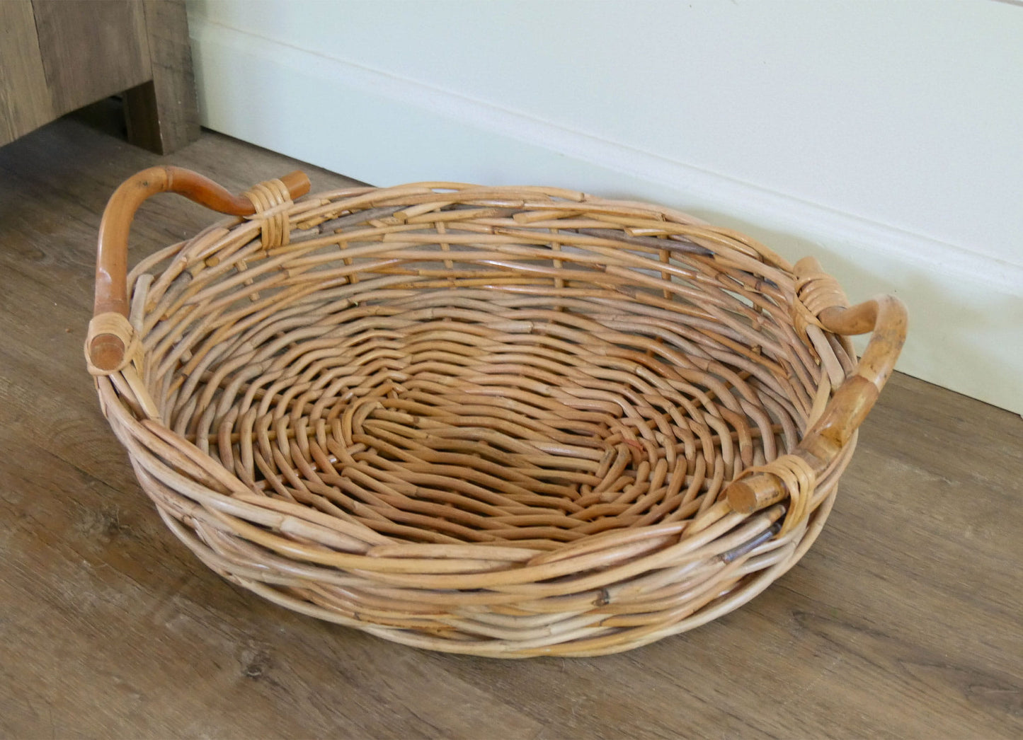 XL Bamboo Wicker Oval Tray with Handles, Farmhouse Basket Tray, Vintage Farmhouse Dining, Vintage Basket Decor, Vintage Cottage Basket, VIntage Cottagecore Basket, VIntage Cottage Dining, Vintage Cottagecore Dining Decor