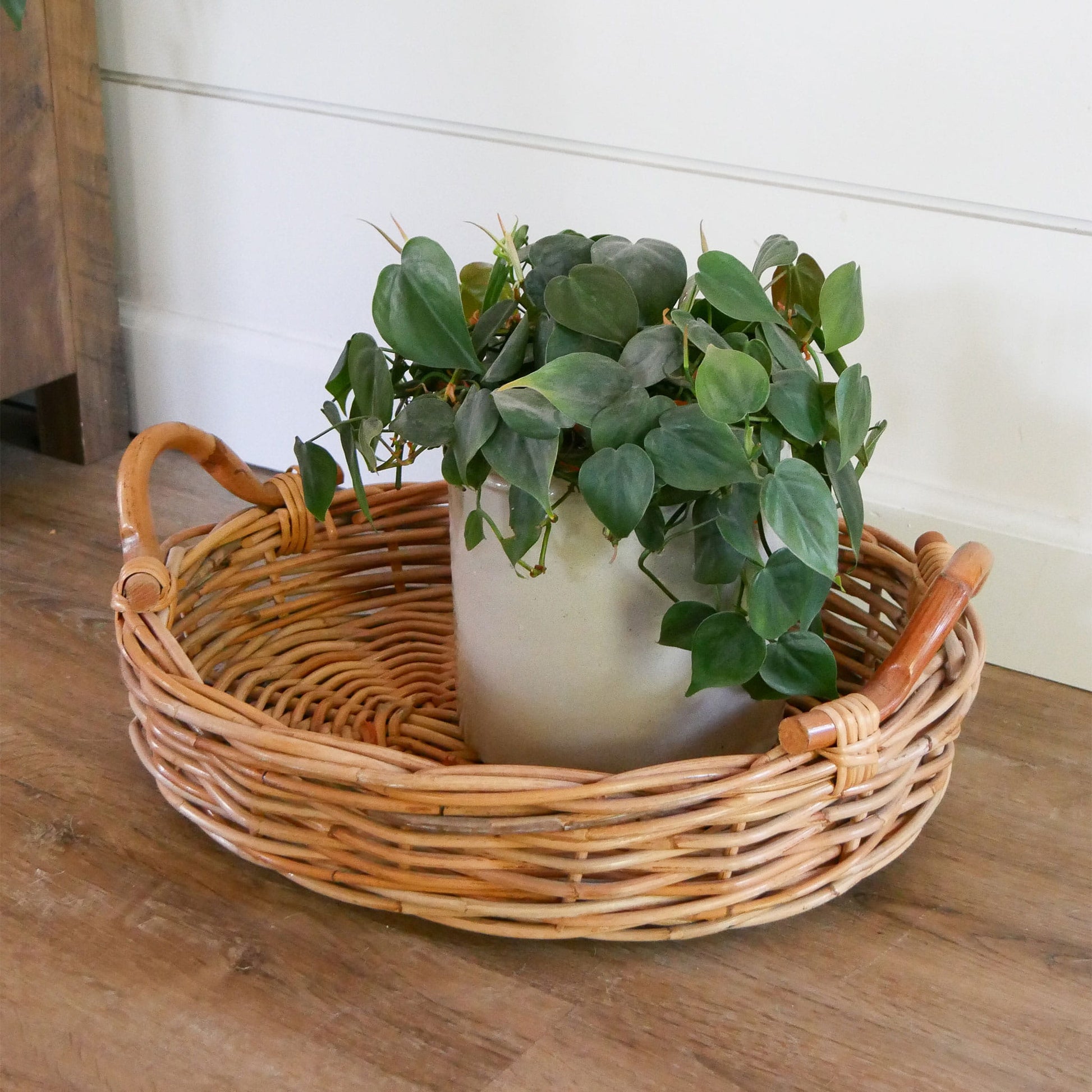 XL Bamboo Wicker Oval Tray with Handles, Farmhouse Basket Tray, Vintage Farmhouse Dining, Vintage Basket Decor, Vintage Cottage Basket, VIntage Cottagecore Basket, VIntage Cottage Dining, Vintage Cottagecore Dining Decor