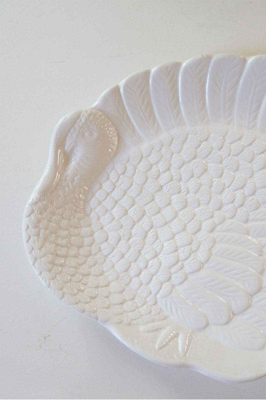 XL White Glass Turkey Shaped Platter, Turkey Shaped Platter, Vintage Turkey Platter, Vintage Thanksgiving Decor, Vintage Thanksgiving Decor
